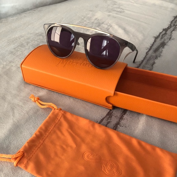 Smoke & Mirrors Grey Sunglasses - Picture 2 of 5